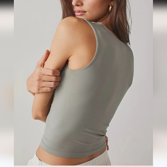 Free People Intimately Clean Lines Muscle Cami Tank Top NWOT M/L Spruce Green - Picture 2 of 5